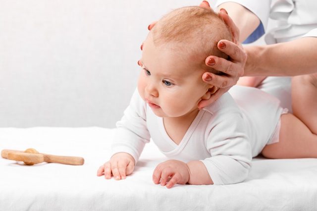 赤ちゃんの頭の形はいつまでに整えばいいの 薄毛 抜け毛研究所